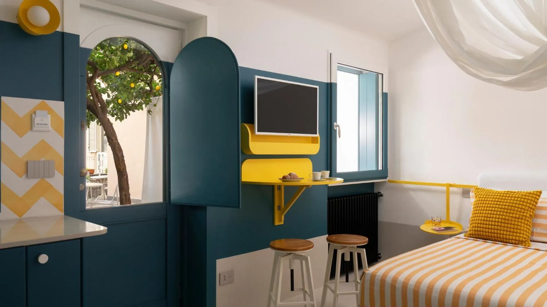 Jallo & Blue Petite Suite Naples Holiday home